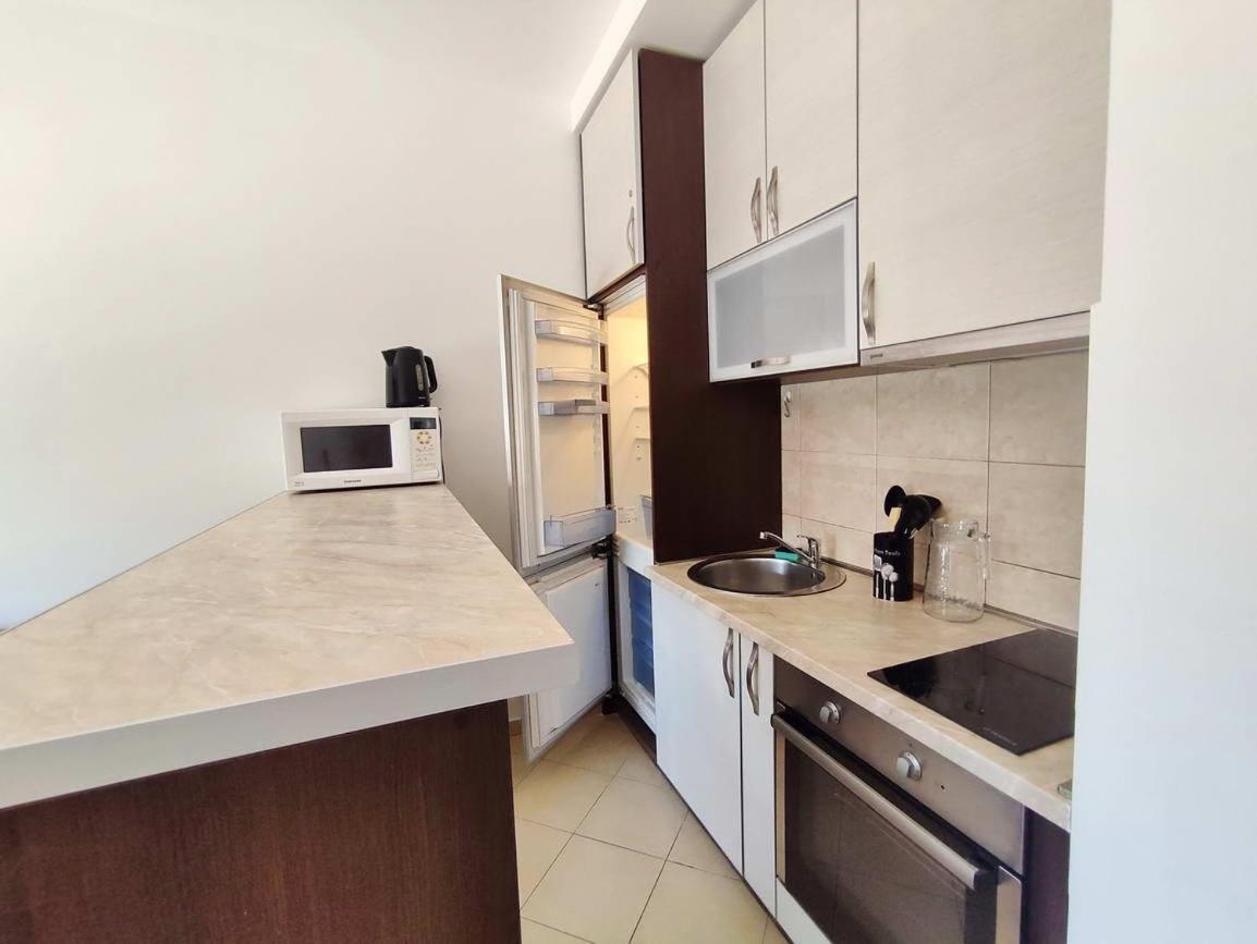 Apartment Adrialux Budva Ngoại thất bức ảnh